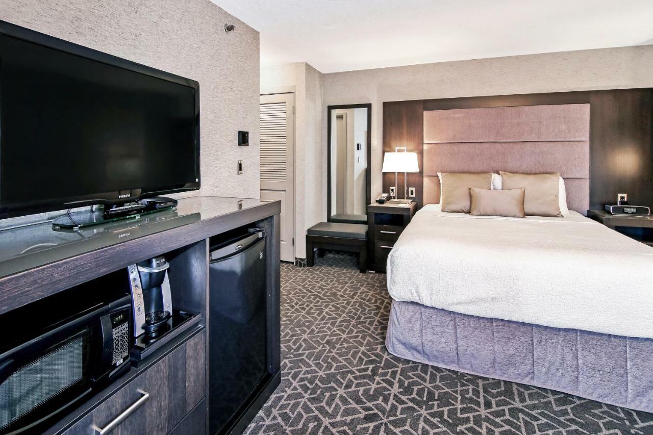 Best Western Plus Banff International Lodge Экстерьер фото