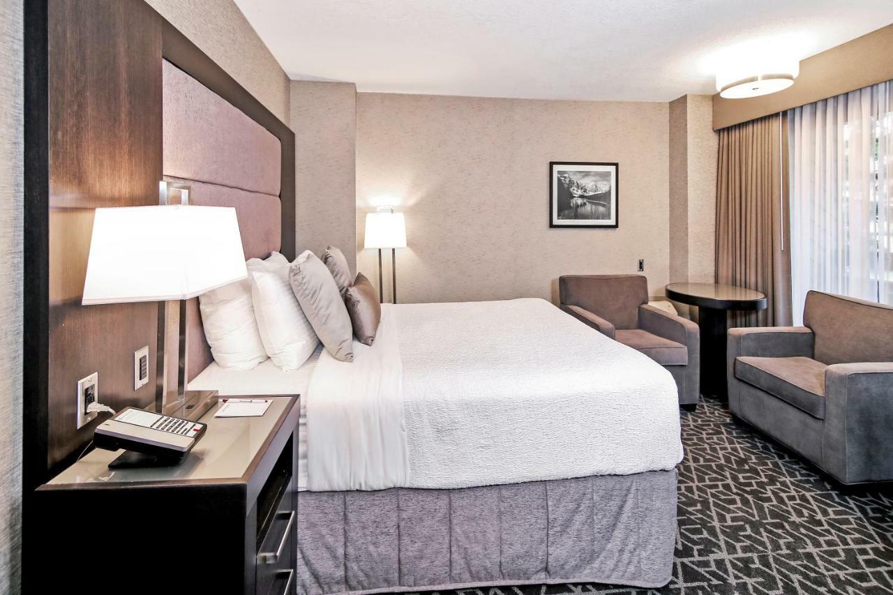 Best Western Plus Banff International Lodge Экстерьер фото