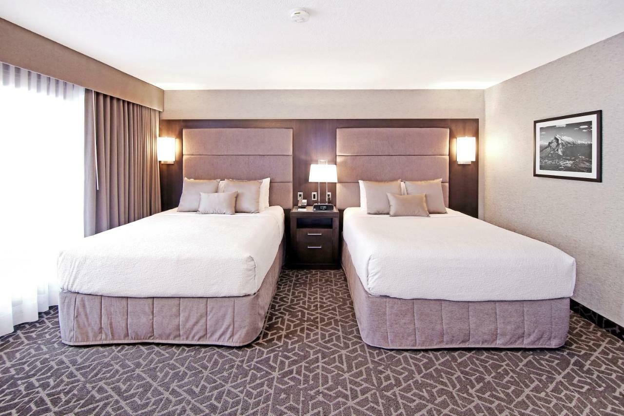 Best Western Plus Banff International Lodge Экстерьер фото
